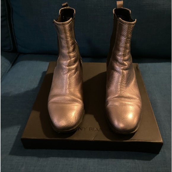 Kenneth Cole metallic ankle boots in size 8.5. - Picture 10 of 12